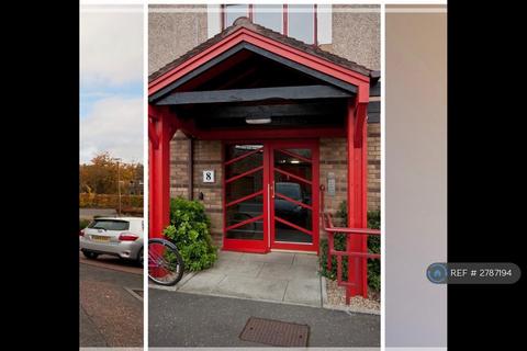 2 bedroom flat to rent, North Werber Place, Edinburgh, EH4