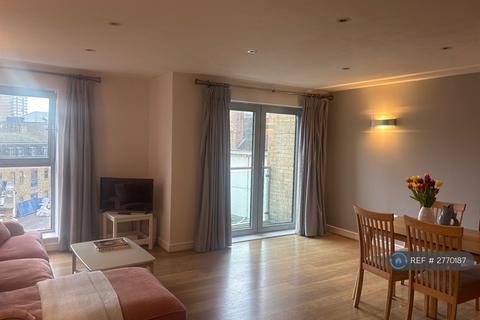 2 bedroom flat to rent, One Battersea Square, London, SW11