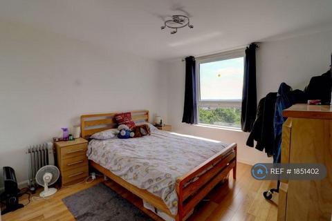 undefined, Pierrepoint, London, SE25