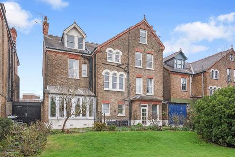 2 bedroom flat for sale, Mapesbury Road, NW6