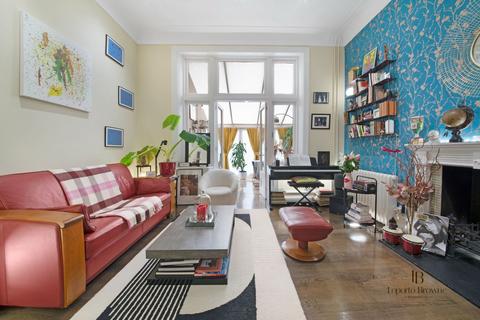 2 bedroom flat for sale, Mapesbury Road, NW6
