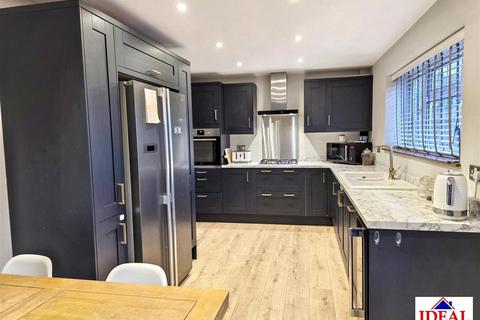 3 bedroom semi-detached house for sale, Rydal Road, Carcroft, Doncaster