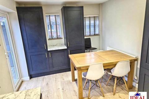 3 bedroom semi-detached house for sale, Rydal Road, Carcroft, Doncaster