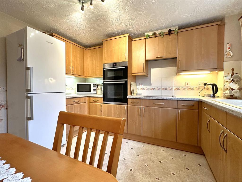 Fitted Kitchen 492