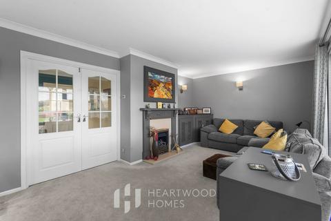 4 bedroom detached house for sale, Tippendell Lane, St. Albans, AL2 3HL