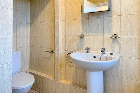 1 bedroom flat to rent, The Vale, London W3