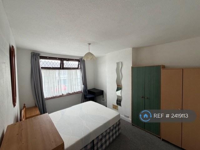 Upstairs Front Bedroom 1