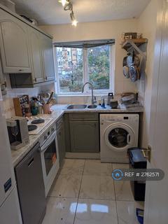 2 bedroom flat to rent, Rossetti Road, London, SE16