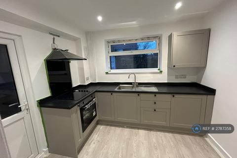 3 bedroom semi-detached house to rent, Fairdale Avenue, Newcastle Upon Tyne, NE7