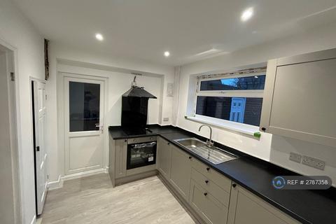 3 bedroom semi-detached house to rent, Fairdale Avenue, Newcastle Upon Tyne, NE7