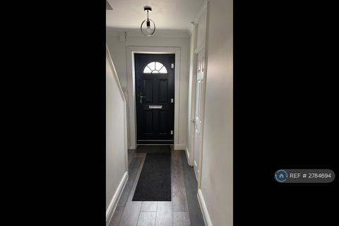 1 bedroom in a house share to rent, Tavistock Crescent, Mitcham, CR4