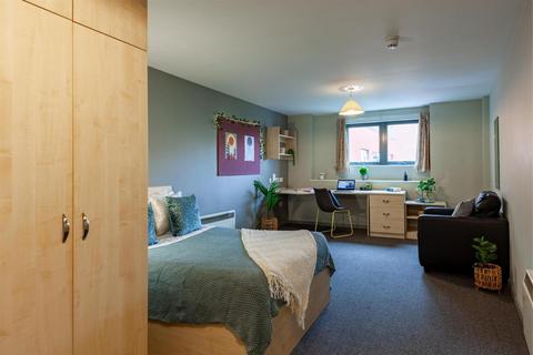 undefined, Crown Street, Reading RG1