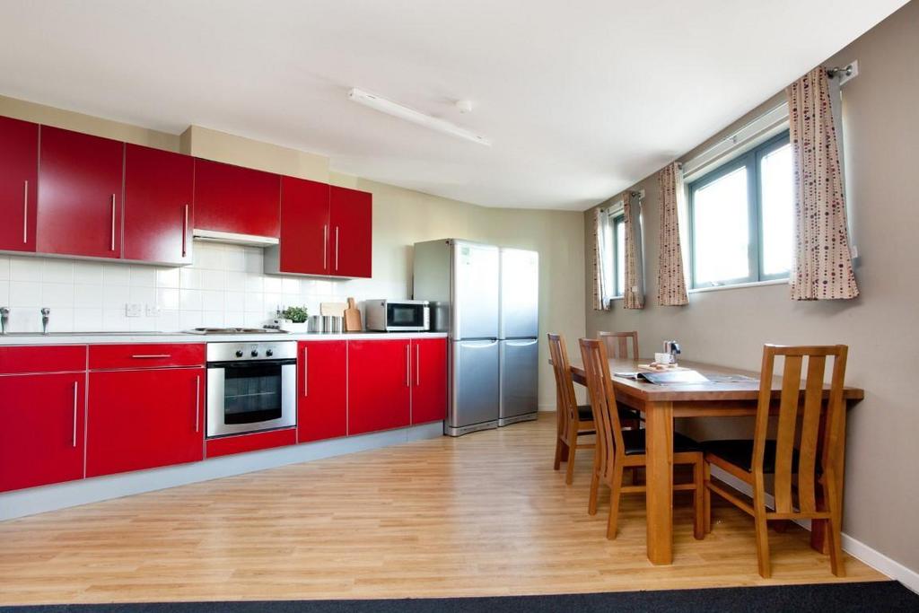 Apartment in Reading, Katesgrove, Coley - View 2