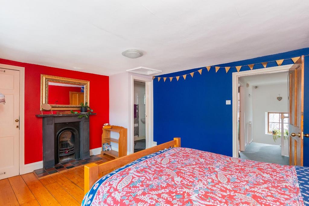 2 P1 SMR - Bedroom F.jpg