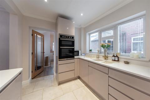 3 bedroom semi-detached house for sale, Alexandra Road, Middlewich CW10