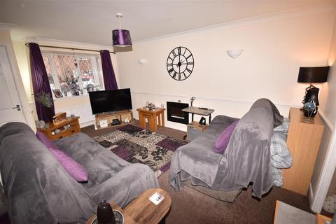 undefined, Cadwell Close, Lincoln