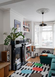 undefined, Kingsdown Road, London E11