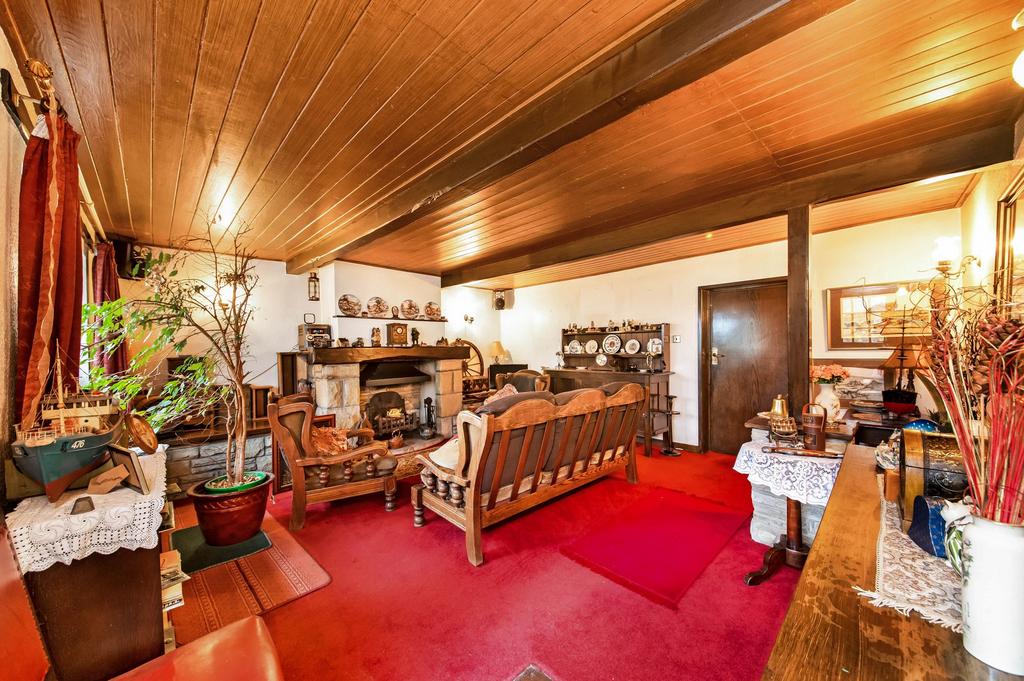 Second sitting room