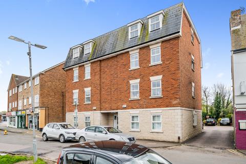 2 bedroom flat to rent, Dellsome Lane, North Mymms AL9