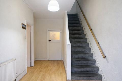 3 bedroom terraced house for sale, Clements Road, London, E6