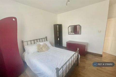 undefined, London, London, N21