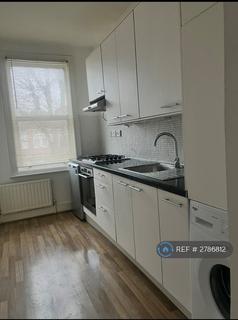 2 bedroom flat to rent, London, London, N21