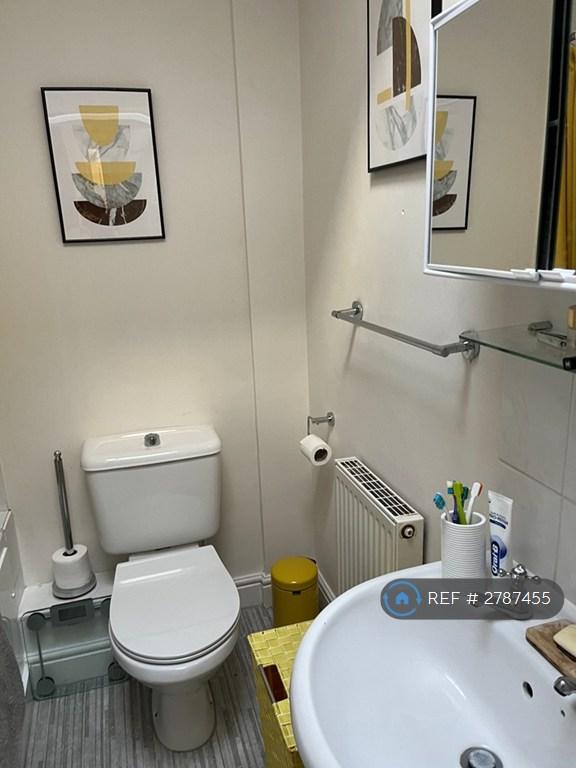Upstairs Bathroom