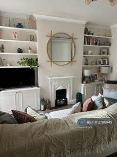 1 bedroom flat to rent, Kingswood Road, London, SW2