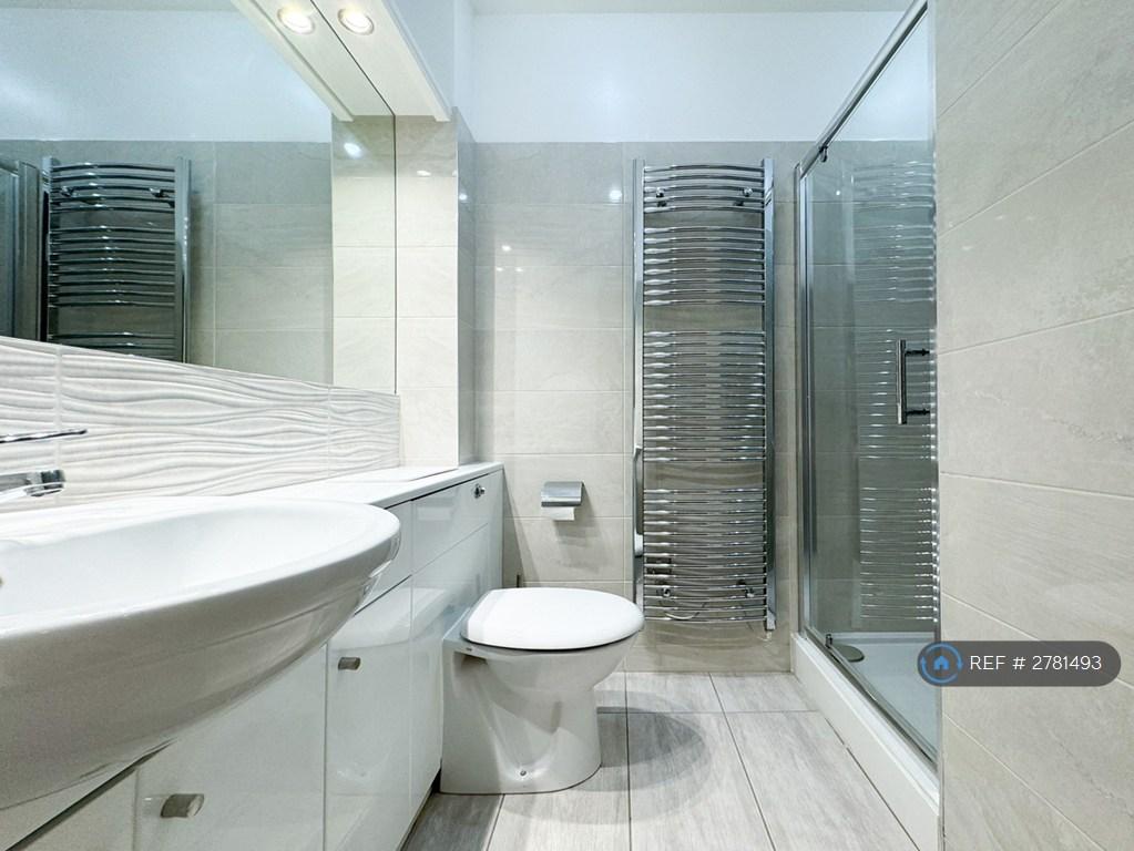 Main Bathroom