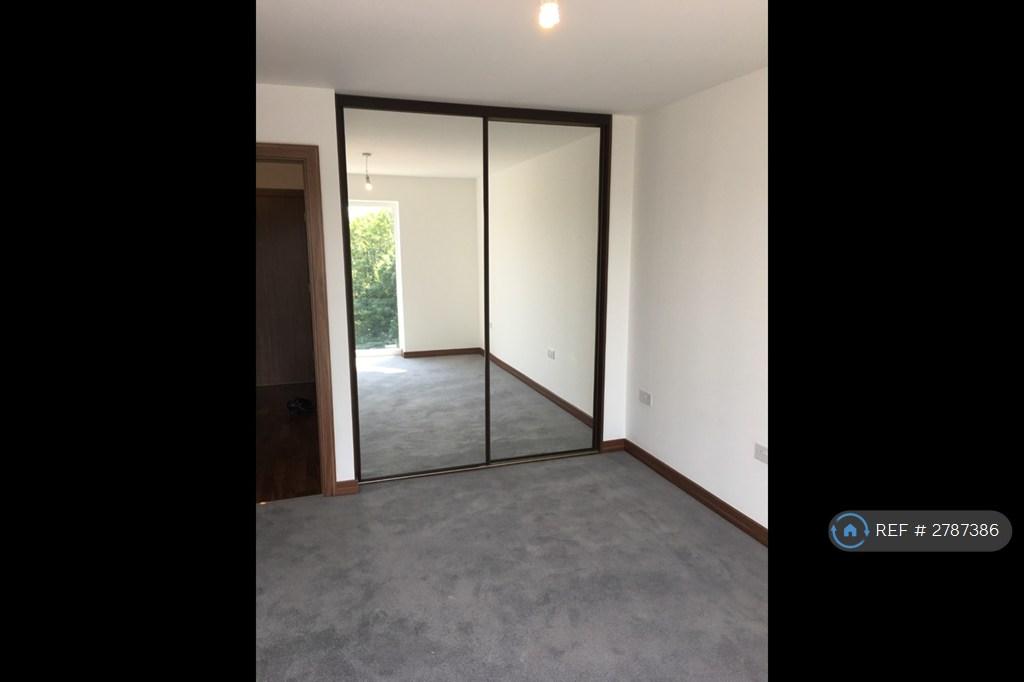 Wardrobes In Bedroom