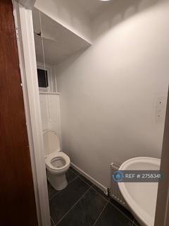 3 bedroom terraced house to rent, Concorde Way, Slough, SL1