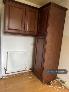 3 bedroom semi-detached house to rent, Sellers Grange, Peterborough, PE2
