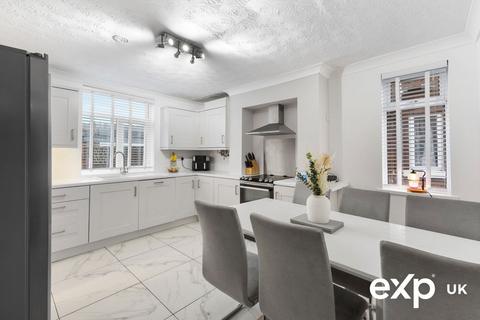 undefined, Main Road, Newark NG22