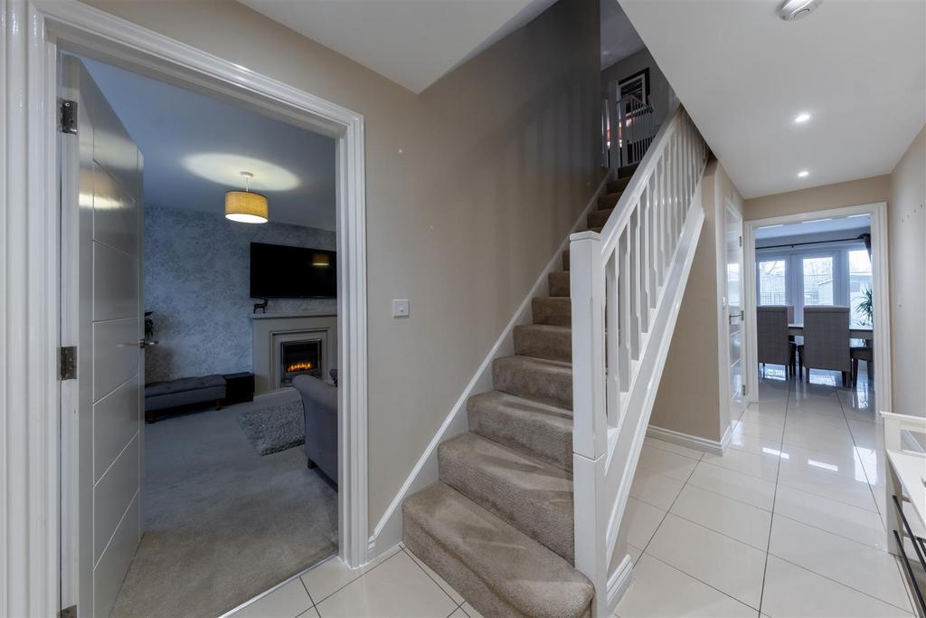 17 Kensington Crescent-019.jpg