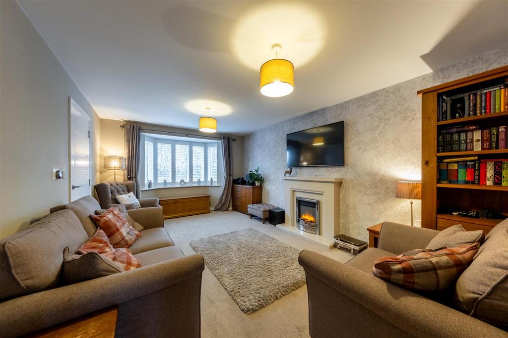 17 Kensington Crescent-010.jpg