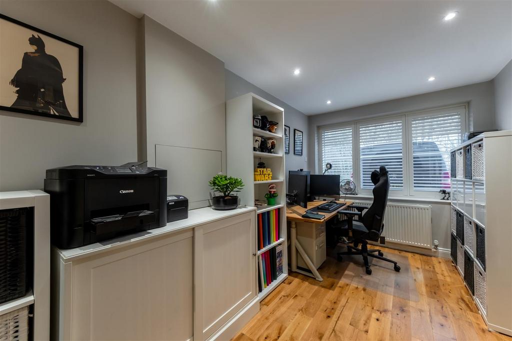 17 Kensington Crescent-014.jpg