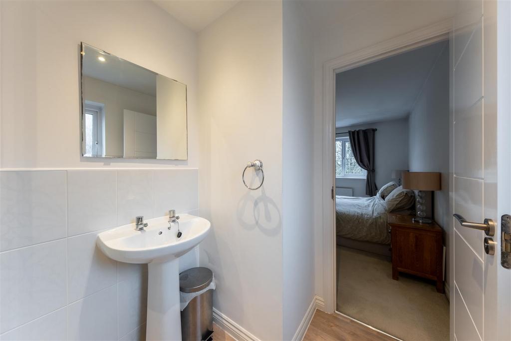 17 Kensington Crescent-024.jpg