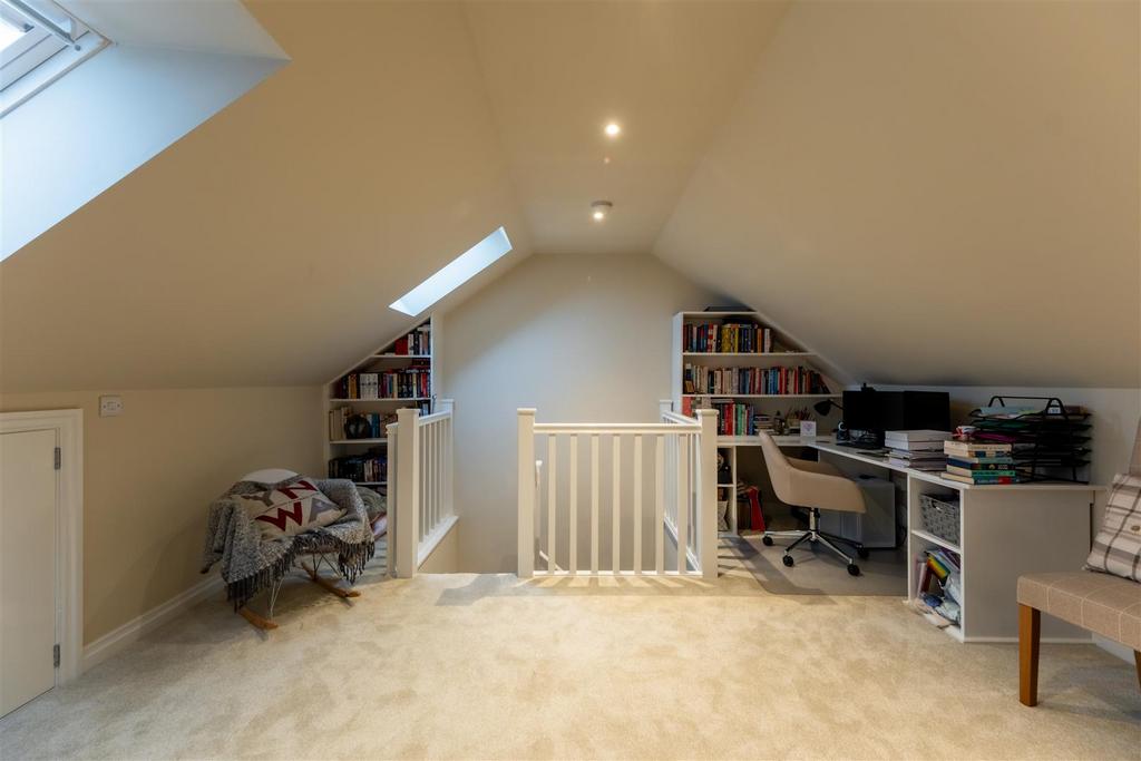 17 Kensington Crescent-037.jpg