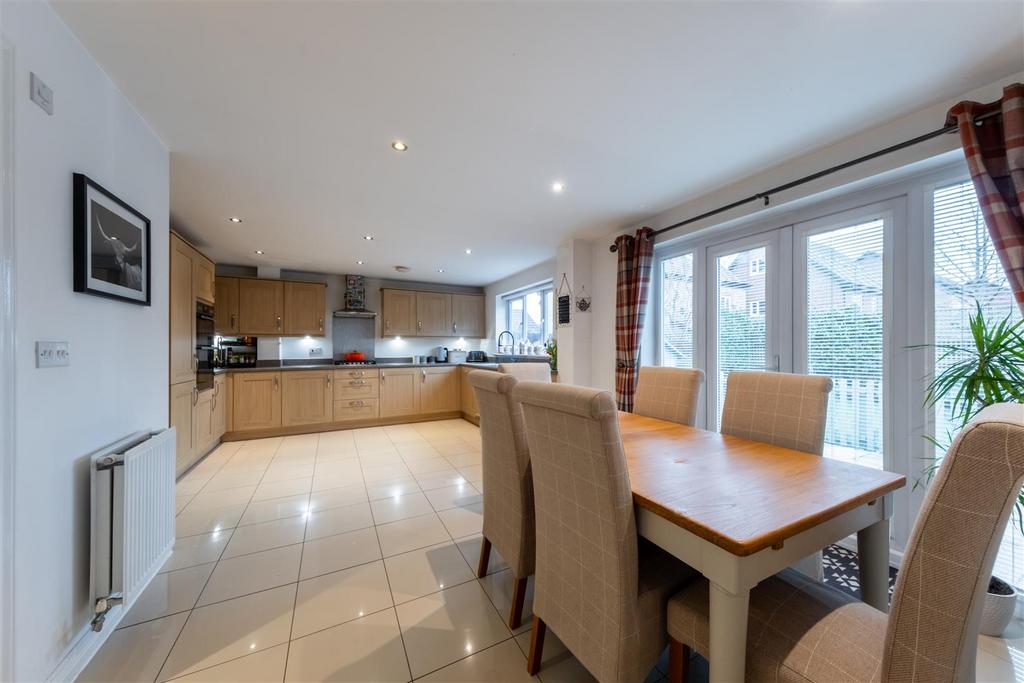 17 Kensington Crescent-007.jpg