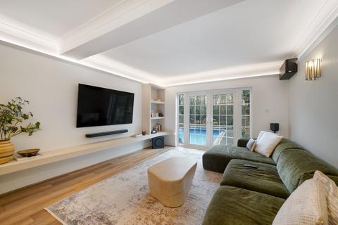 4 bedroom detached house for sale, Eastcote View, Pinner HA5