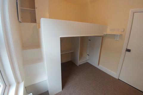 1 bedroom house to rent, Lawrence Road, Southsea, Hampshire, PO5