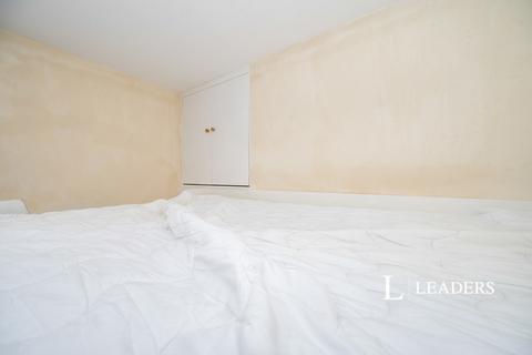 1 bedroom house to rent, Lawrence Road, Southsea, Hampshire, PO5