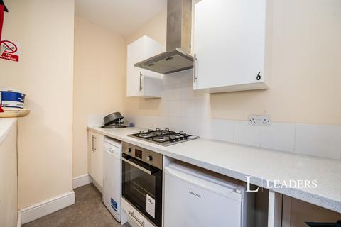 1 bedroom house to rent, Lawrence Road, Southsea, Hampshire, PO5