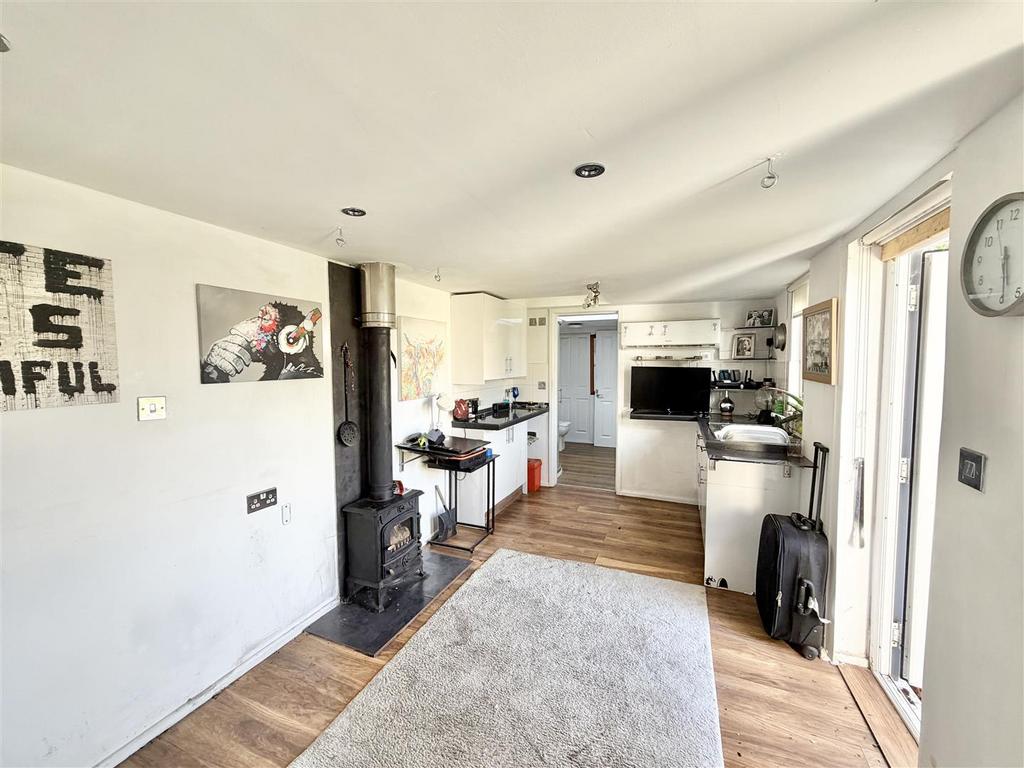 Study/Annexe