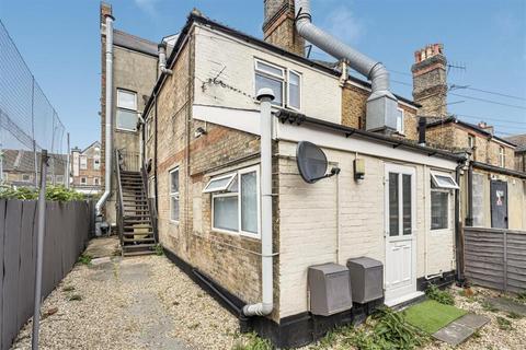 5 bedroom end of terrace house for sale, Christchurch Road, Bournemouth BH7