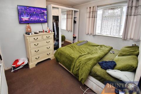 3 bedroom semi-detached house for sale, Central Avenue, Wigston