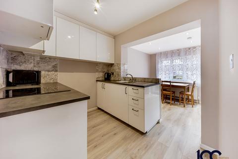 3 bedroom terraced house for sale, Western Avenue, Dagenham