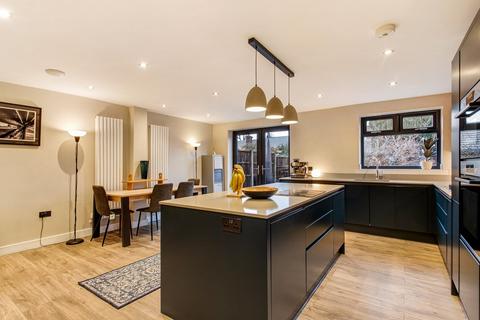 3 bedroom semi-detached house for sale, Railway Road, Urmston, Manchester, M41