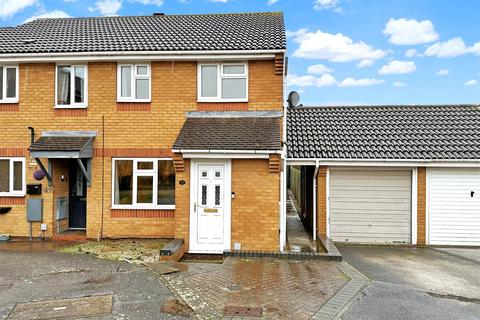 3 bedroom end of terrace house for sale, Cardinal Hinsley Close, Newark
