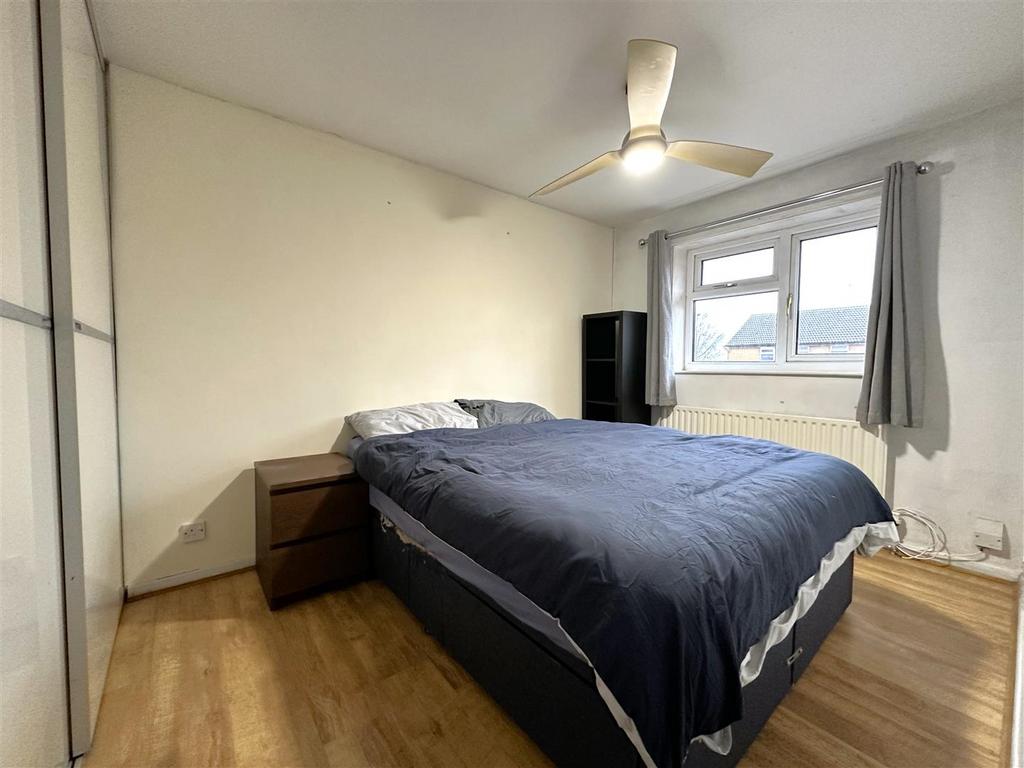 Master Bedroom 287